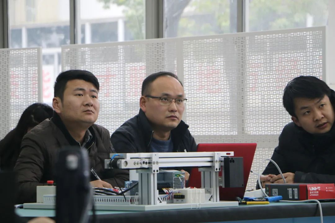 1614156902.jpg 1614156902.jpg